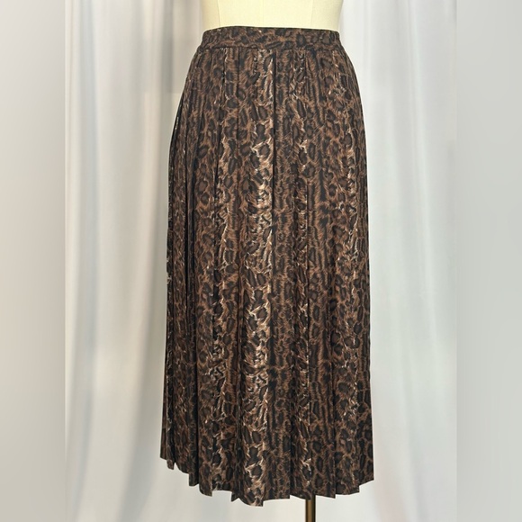 Moda Spiegel Leopard Print Maxi Skirt (999) - Picture 3 of 12
